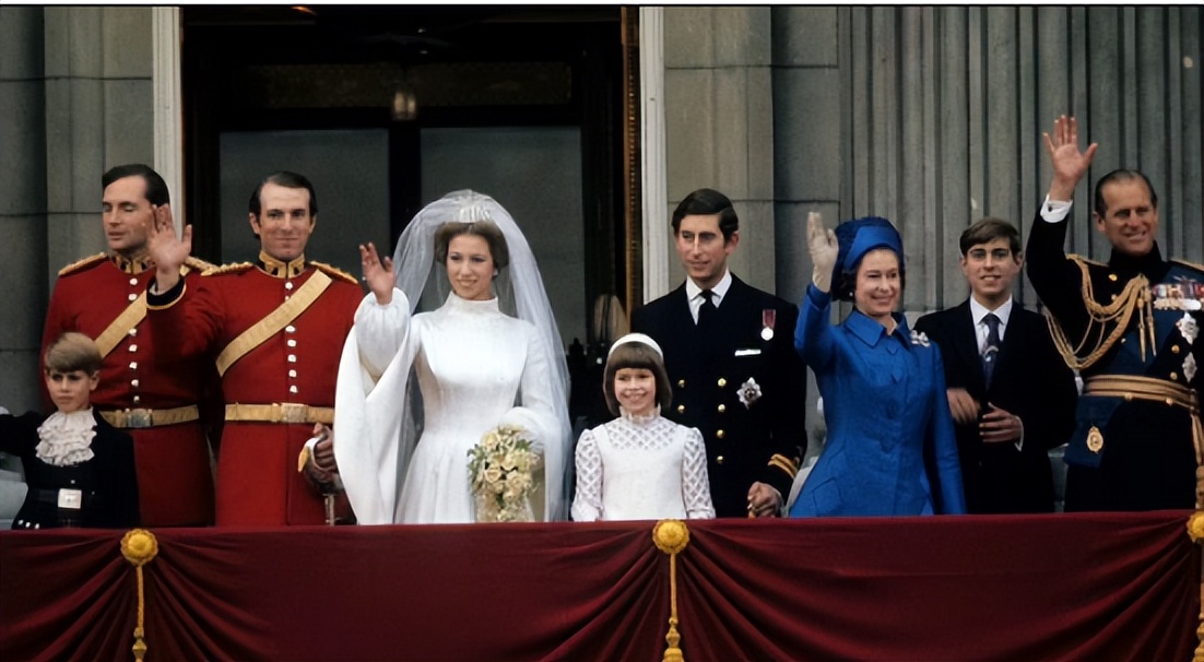 登基70周年！每年一张照片带你回顾女王的传奇人生