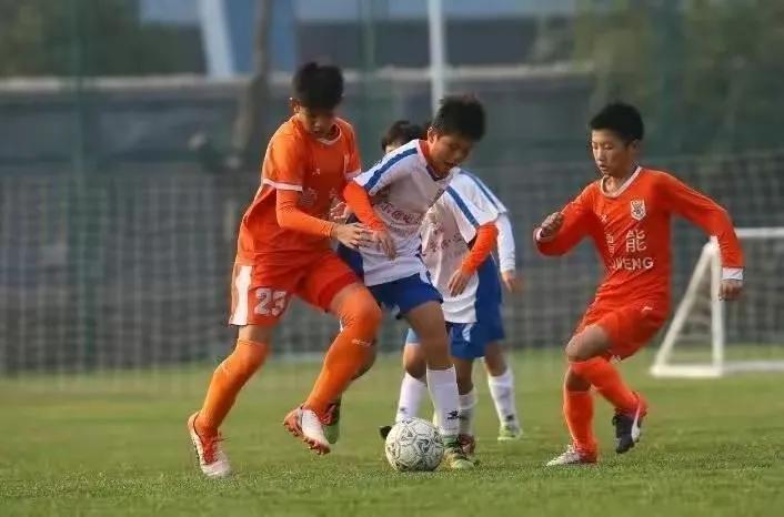 中国足球：大才（财）小才（财），都到我的碗里来！