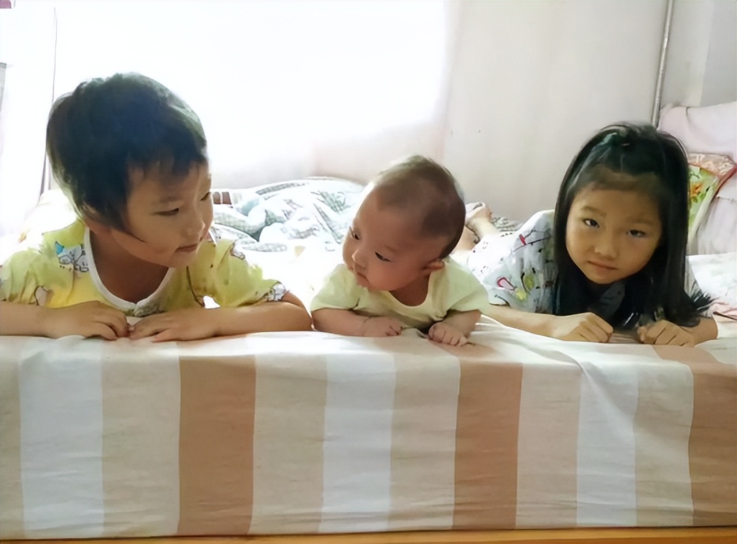 5点起床做早餐,五点起床做早餐一家人视频