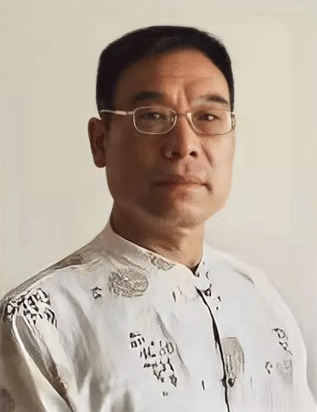 冯界桥：将人生感悟融入绘画中