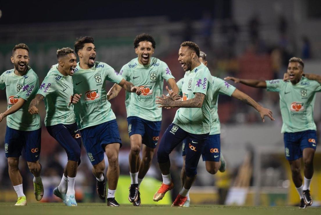 内马尔分享了受伤脚踝照片,这继续让巴西担心