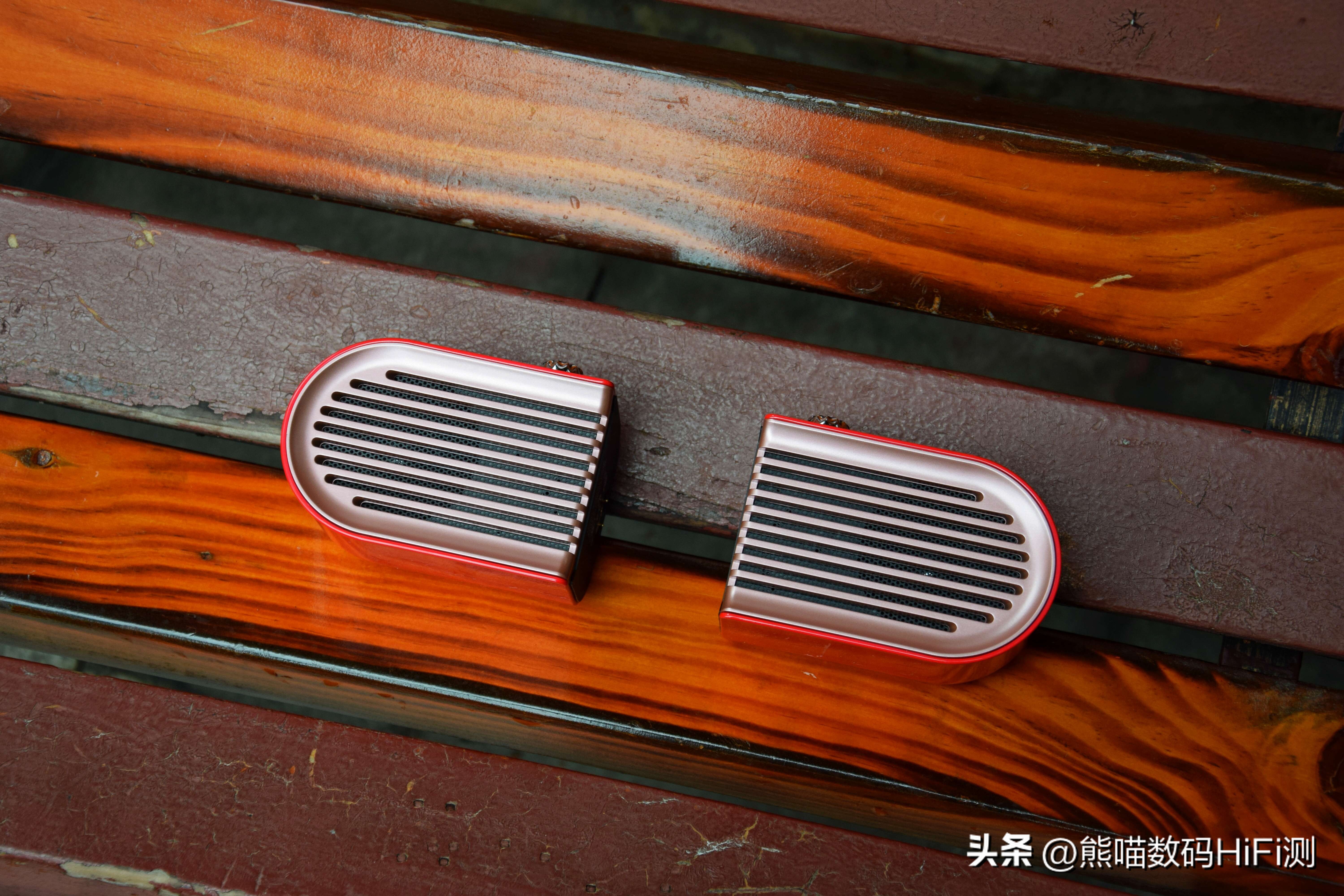 随身便携式户外蓝牙音响,户外旅行听歌设备