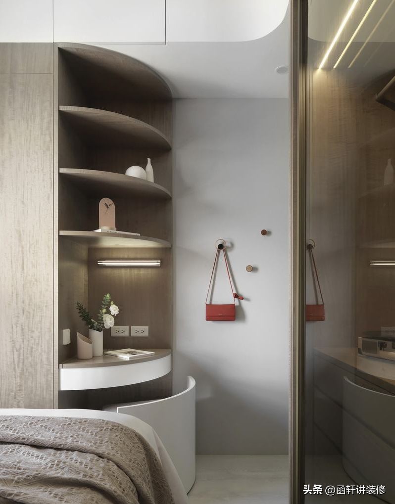 化妆台收纳省钱小技巧,化妆台的正确摆放方法