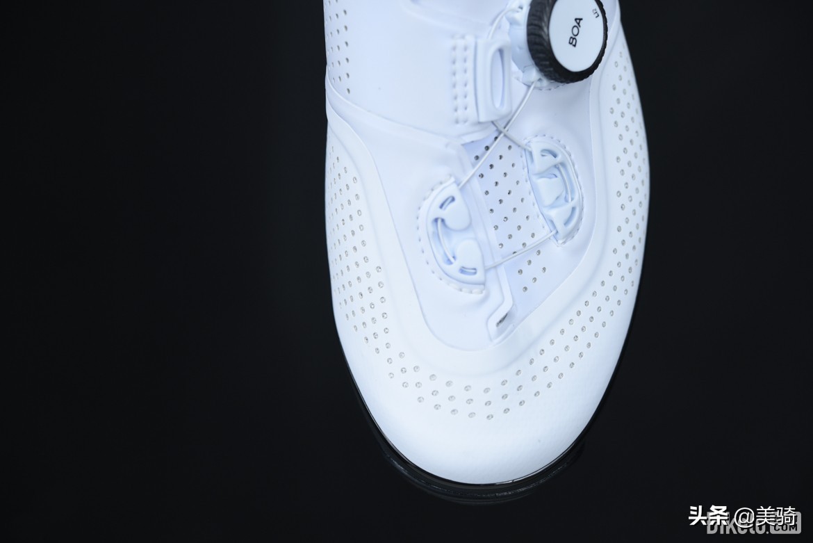 更像RC9了?超轻旗舰山地锁鞋S-PhyreXC902快速开箱