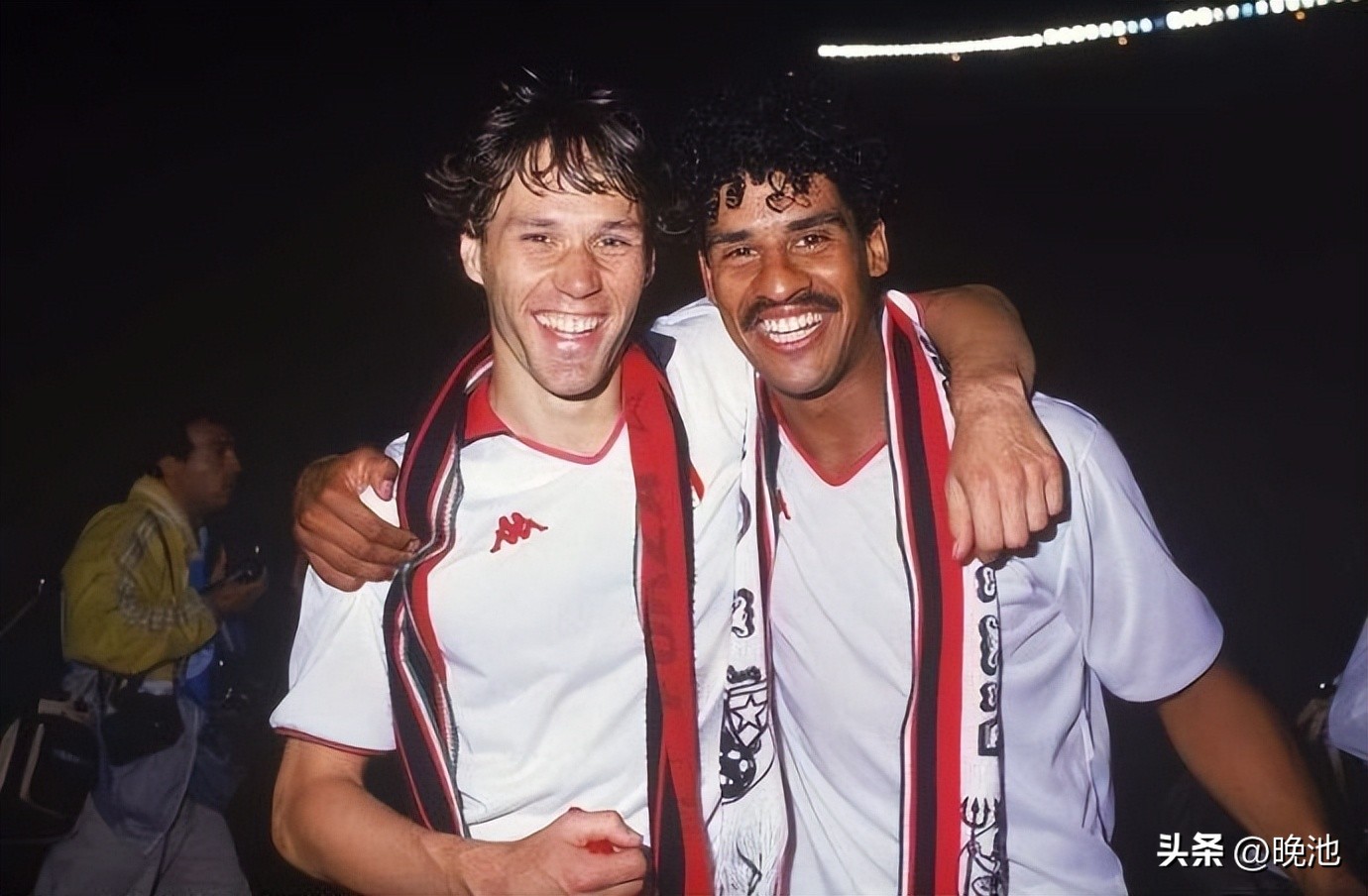 里杰卡尔德ac米兰进球,里杰卡尔德足球场上的黑天鹅