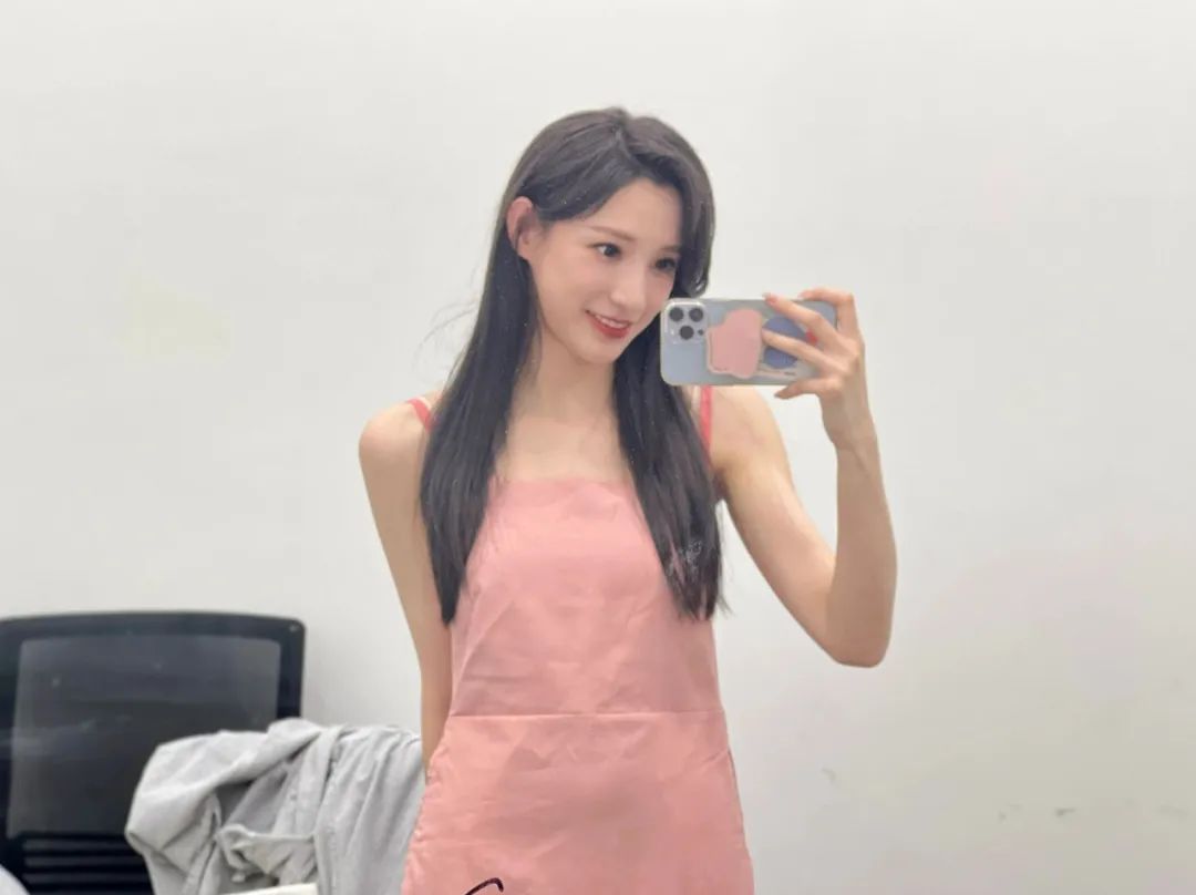 央视主持人马凡舒模特,央视主持人马凡舒微博