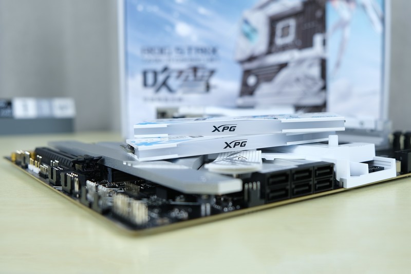 阿斯加特吹雪联名ddr5内存超频,性能最好的ddr5