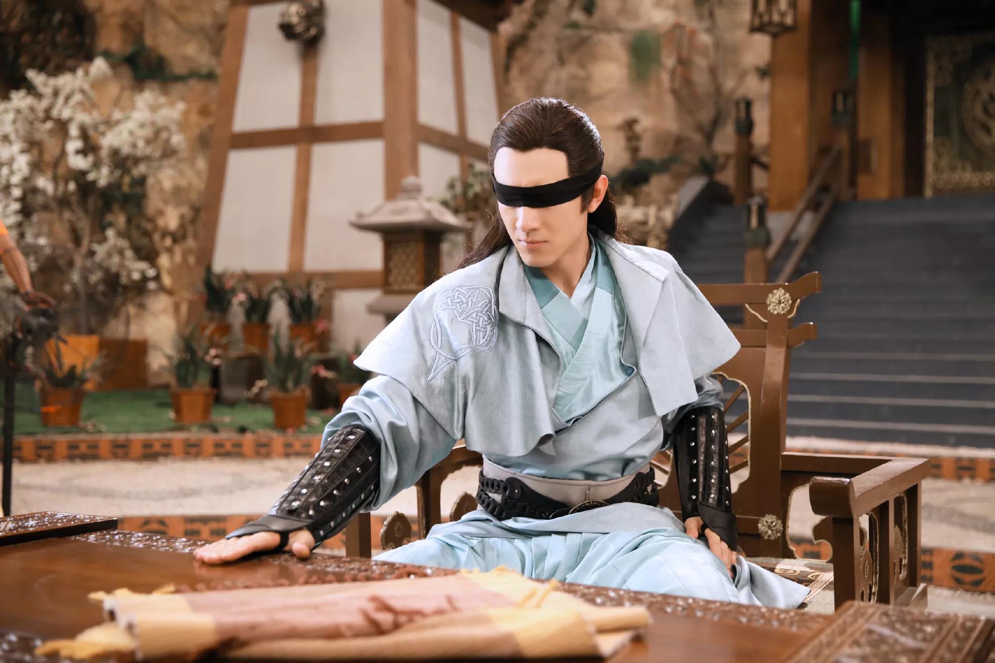 “蒙眼*男美**”只服这八位,鼻梁高挺嘴巴性感,谁看了不迷糊?