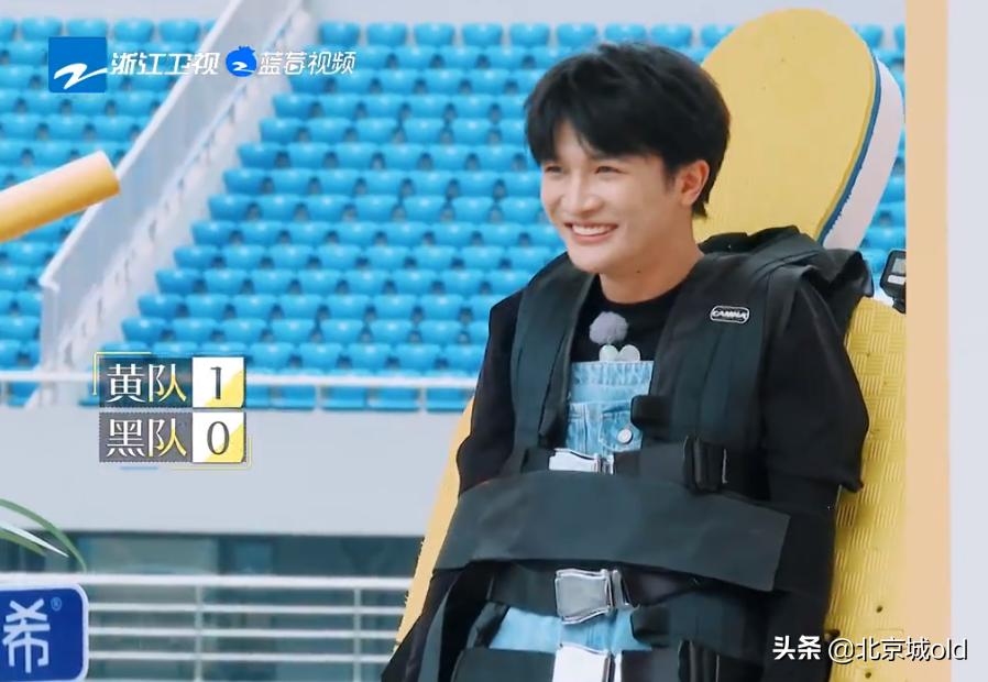 奔跑吧第十季周深玩游戏,奔跑吧11周深搞笑