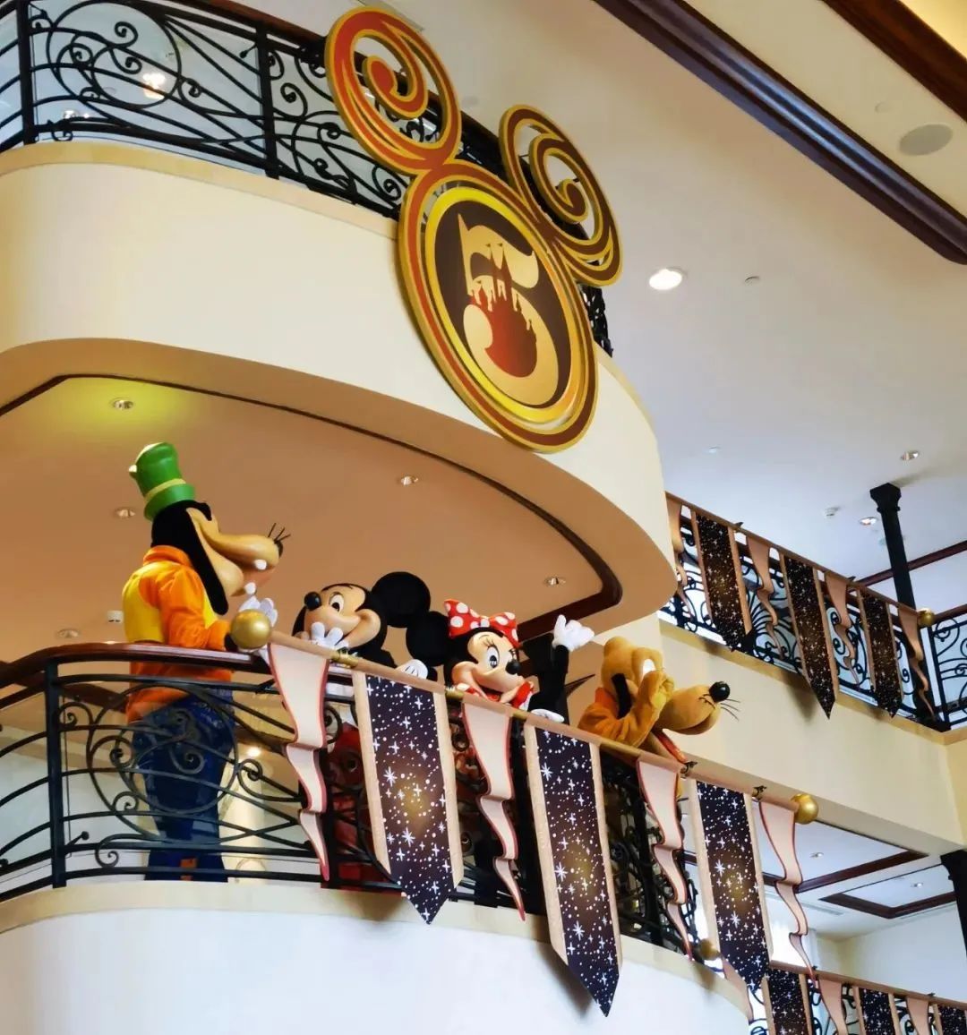 和孩子一起打卡迪士尼的攻略,和孩子旅游打卡