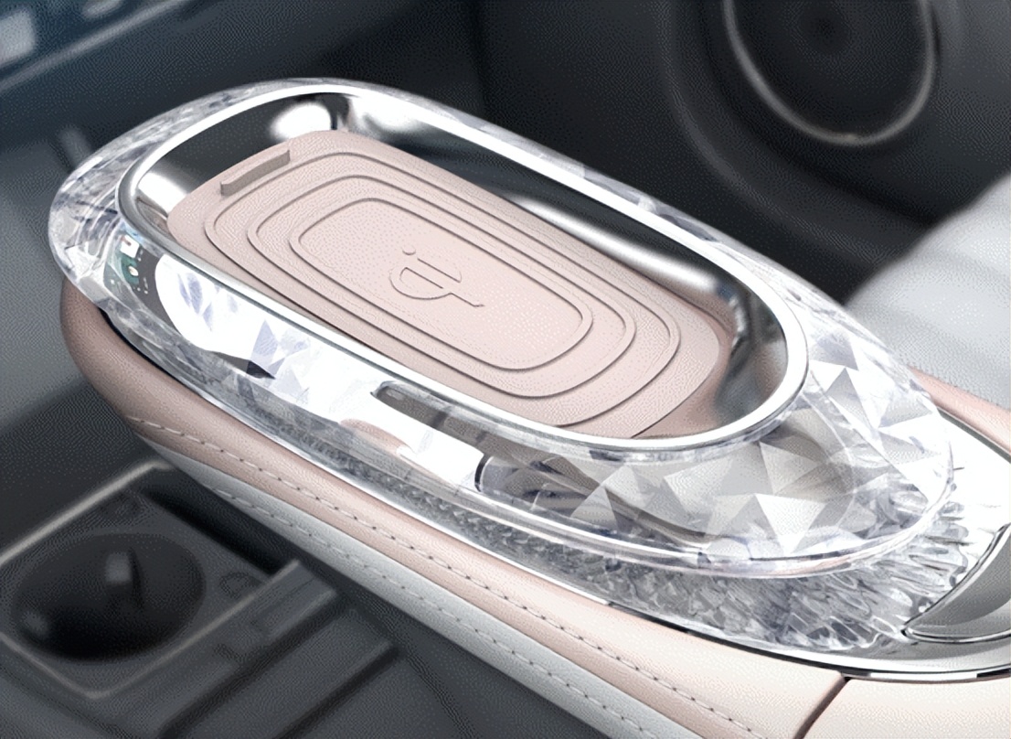 购买汽车推荐哪款车型最好看点,女生买汽车推荐哪款车型比较好点