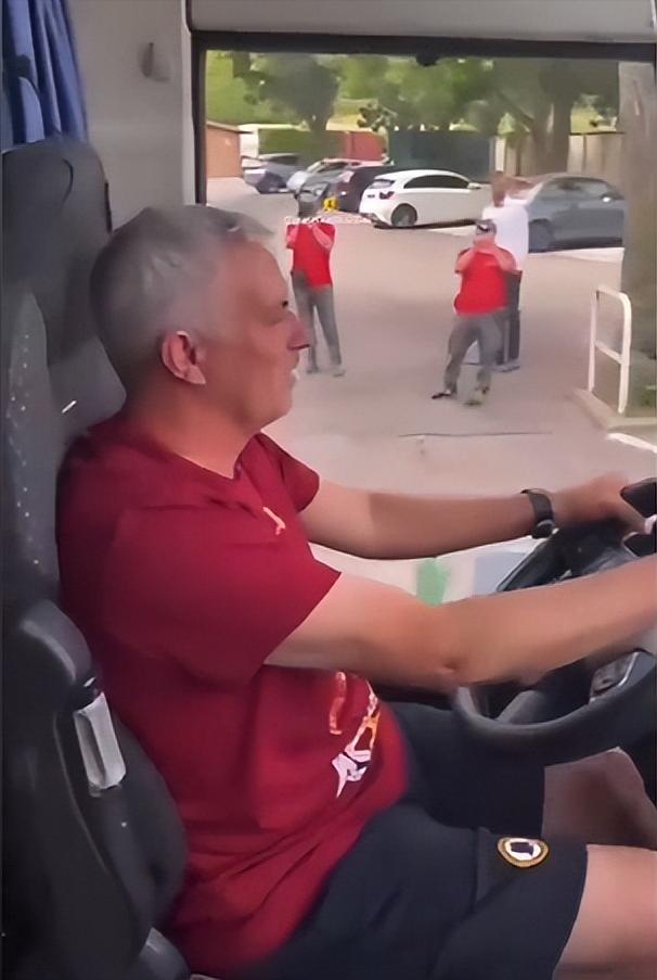 穆里尼奥曼联对阵利物浦,穆里尼奥欧冠对战曼城