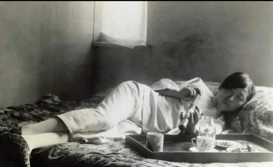 末代皇帝婉容沉溺鸦片,末代皇帝皇后婉容吸大烟