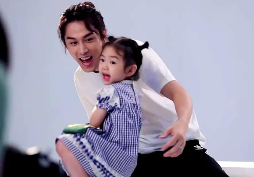 李承铉称带娃抑郁了一年多,李承铉因带娃曾一度抑郁