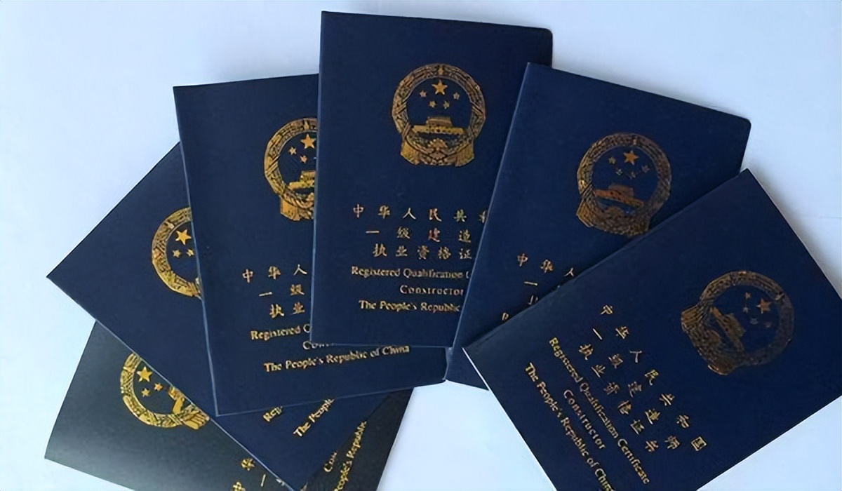 工程人去工地好还是公司好,在工地上班怎么发展才有前途