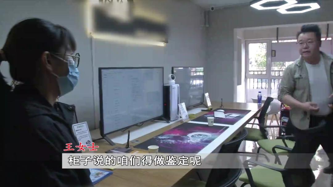 呼和浩特一市民吐槽定制家具刚用一年多处出现鼓包裂纹......