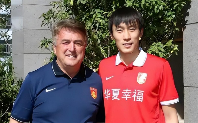 球员杜威现状,足球队员杜威现状