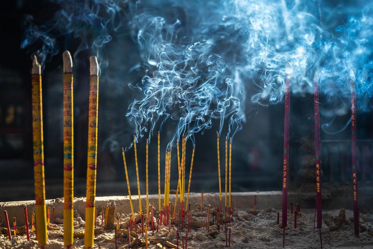 农村老太太们晚年生活的现状,50后的农村老太太也要活出自我