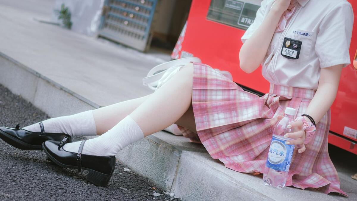 马上520了应该送礼物给女生吗,520当天送礼物应该怎么说第一句话