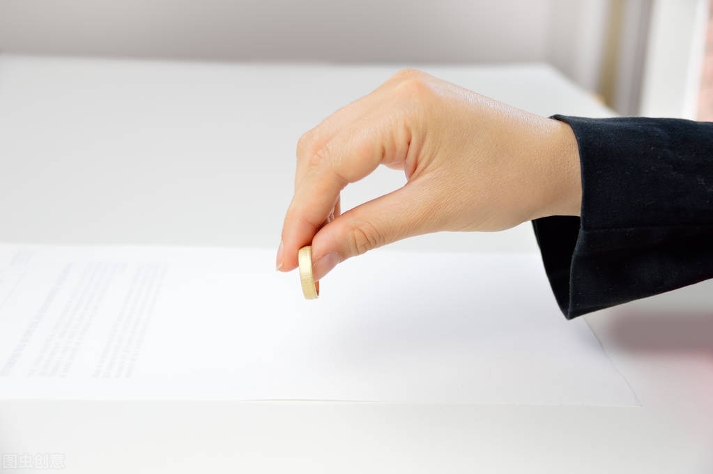 婚检未婚女子怀孕两月,未婚夫妻婚检查出怀孕2个月后续