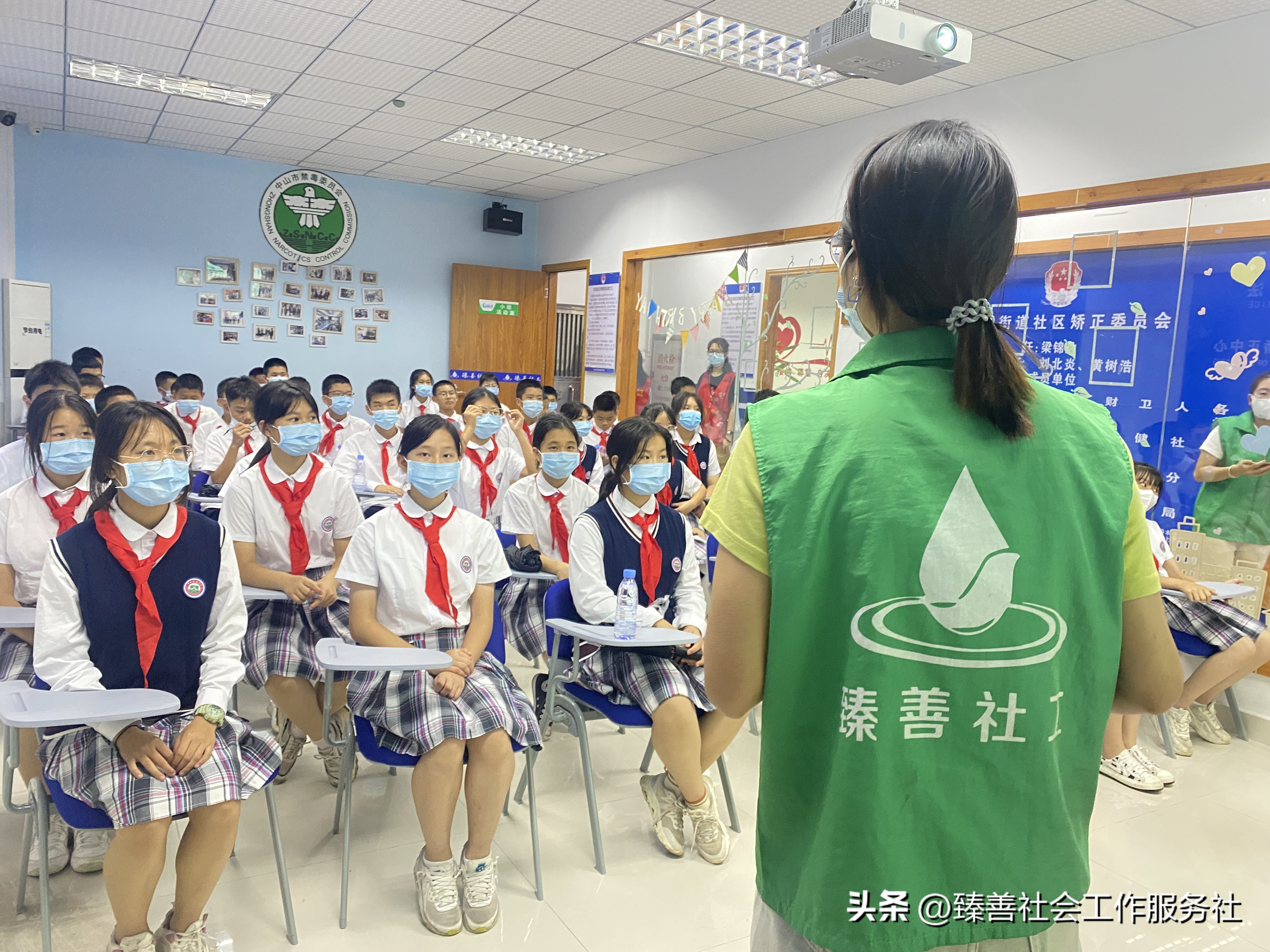 涨知识了！中山纪念中学学生走进南朗街道反*教邪**警示教育基地