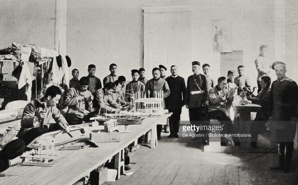 日军日记：*安妇慰**不服从管教，我很愤怒，用*刀刺**插入她的*体下**