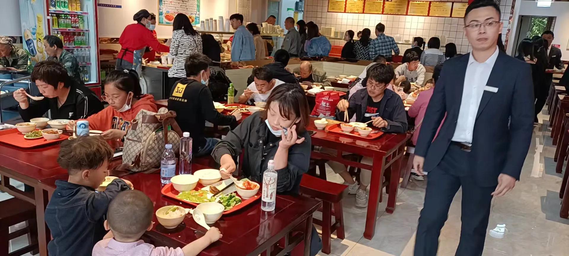 聚成超益兴快餐山东多少家,聚成超益兴官网