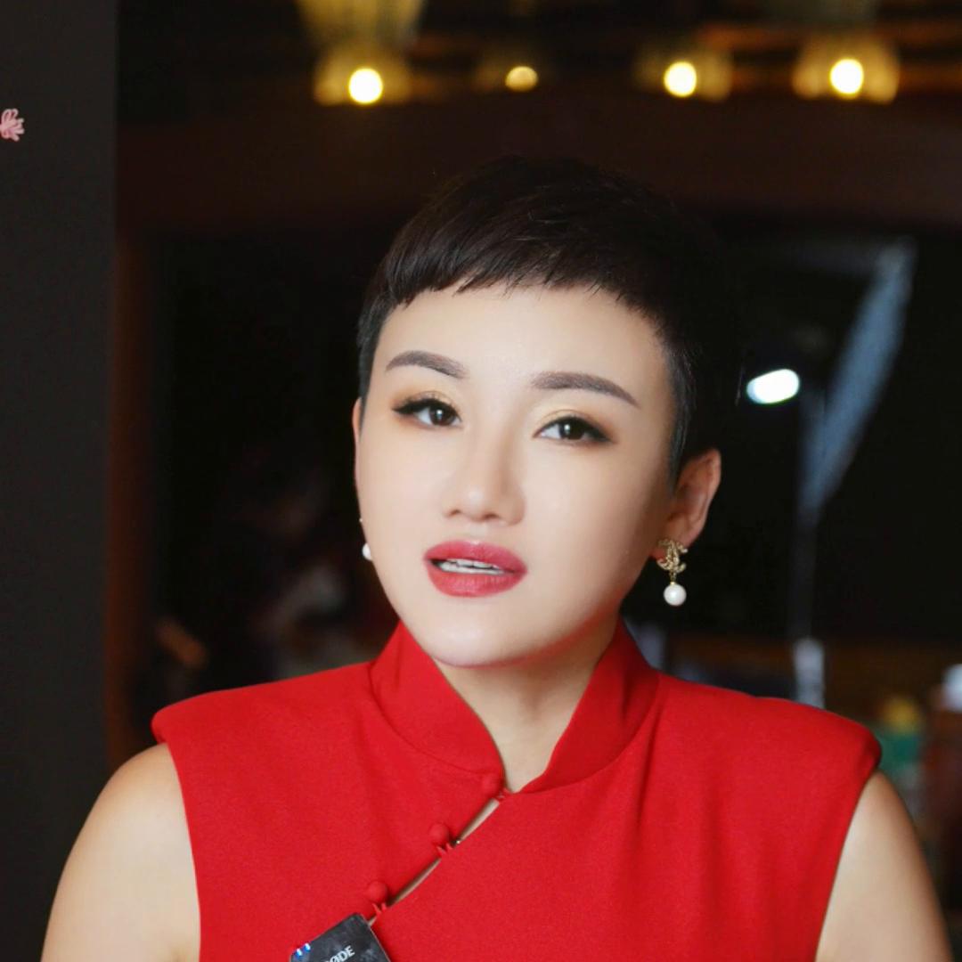 花十五分钟听一个故事,花两分钟听一个故事