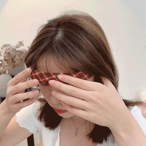 刘海长长的尴尬期如何度过,刘海尴尬期怎么弄好看女生