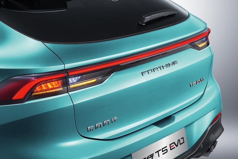 东风风行t5手动和哈弗h6哪个好,车主入手风行t5的感受