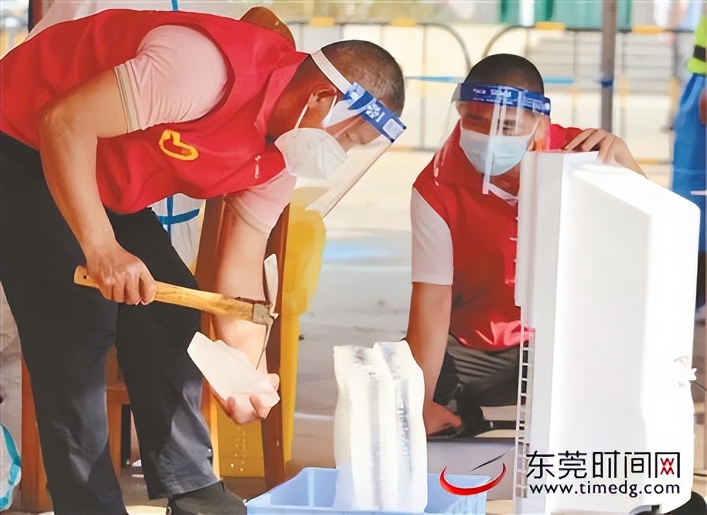 深入社区双报到推动社区共建,深化社区双报到