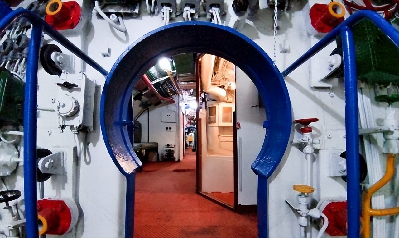 享受最高级别的用餐待遇,潜艇兵伙食一日三餐