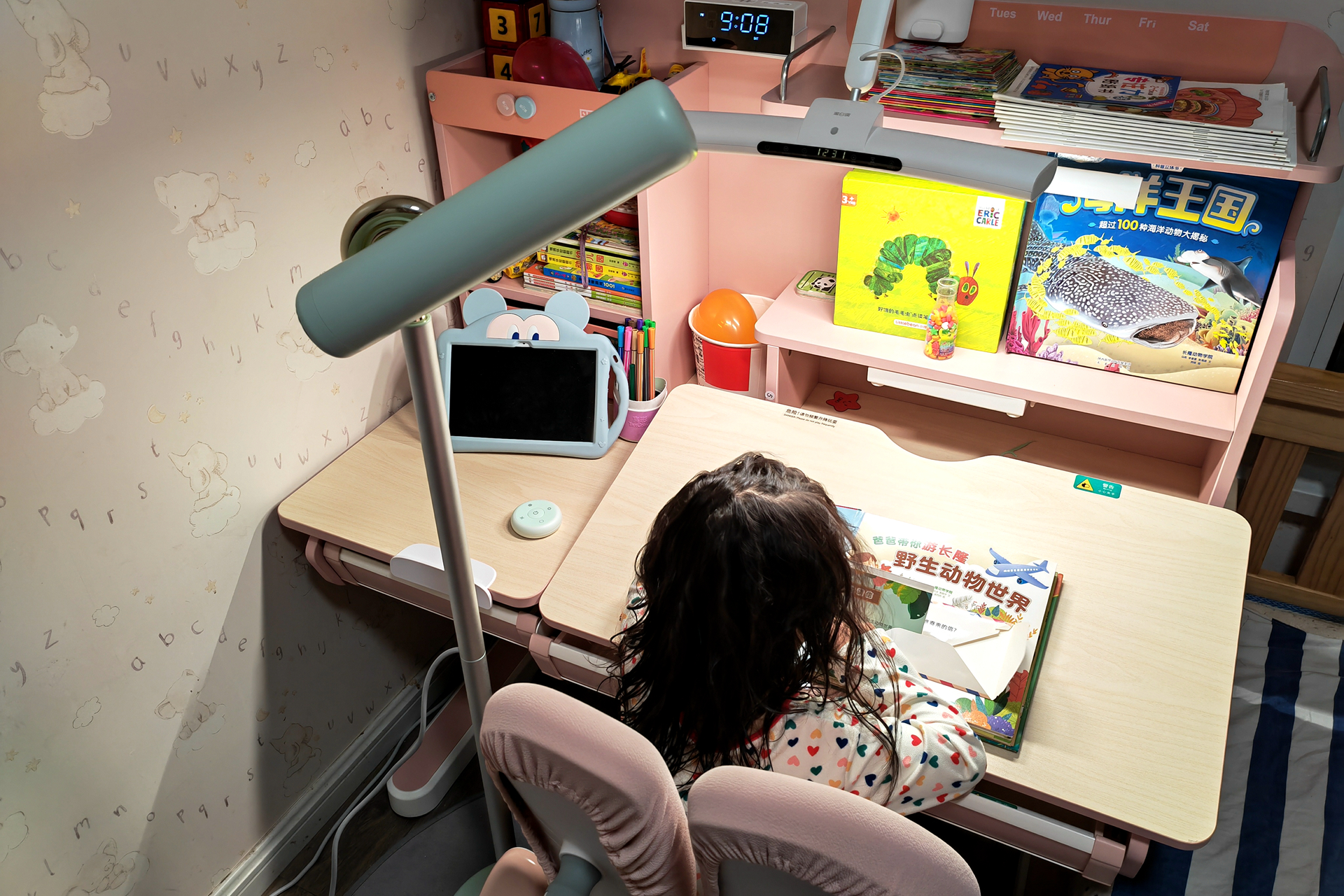 品仕乐立式吹风机青春版与旗舰版,品仕乐立式吹风机可以吹造型吗