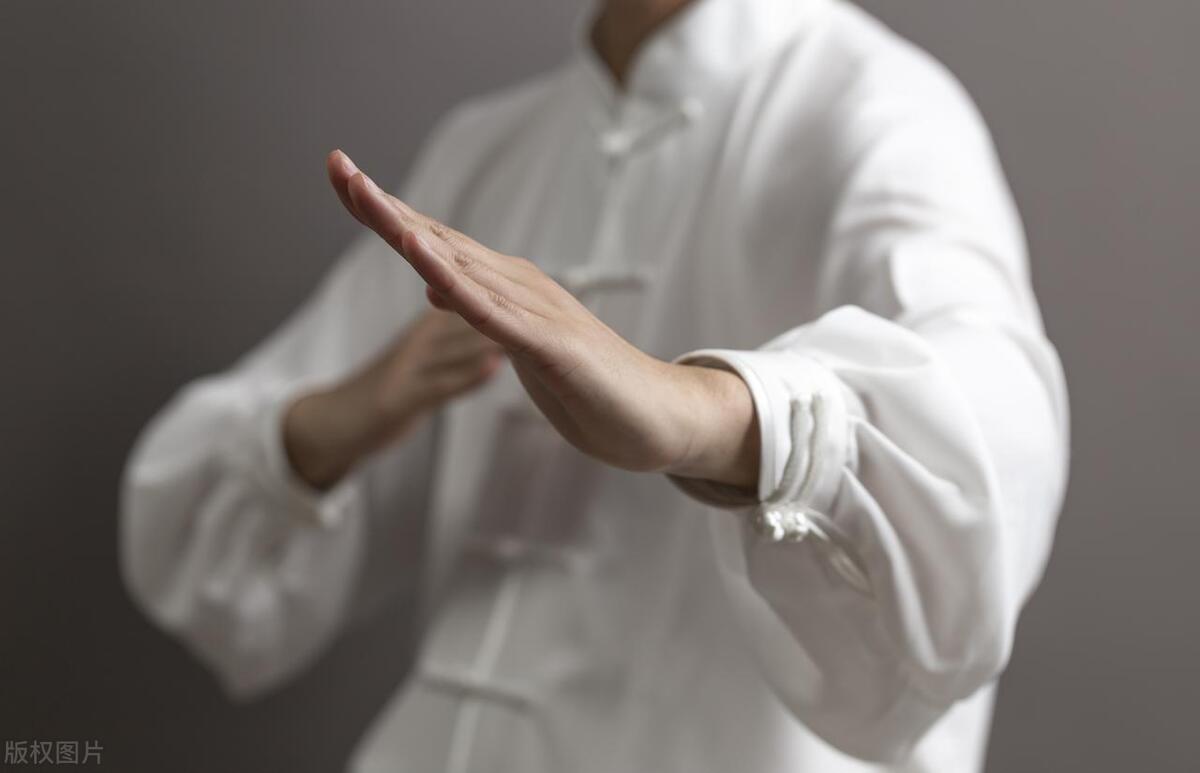 手机相机亮度太暗怎么办,手机相机照太亮了怎么调节曝光