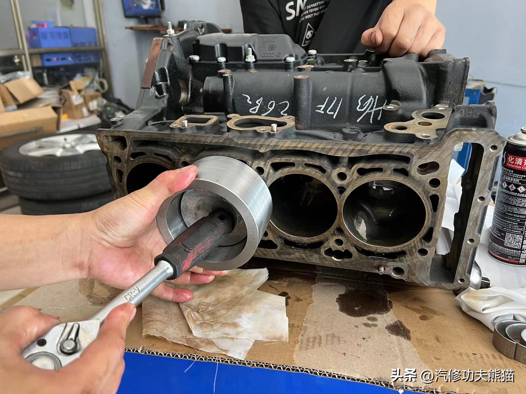 且看你现在机油烧得欢，修的时候给你拉清单，奥迪Q5烧机油怎么修