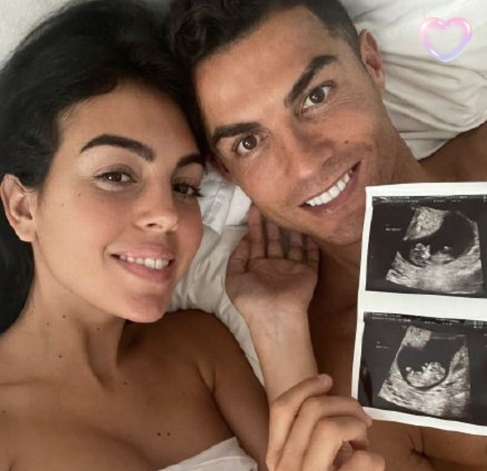 c罗是怎么保住三个孩子的,c罗龙凤胎儿子夭折球迷鼓掌