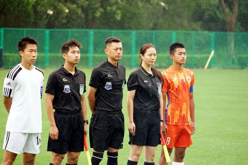 徐根宝出山了吗,80岁徐根宝亲自带全运队赴韩拉练