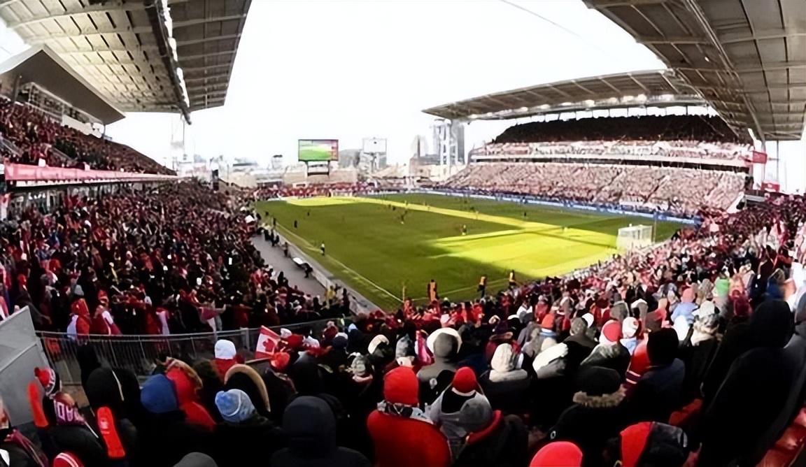 北美世预赛三阶段加拿大对牙买加,时隔28年再进世界杯4强