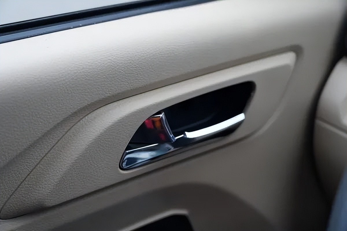 地摊经济神车,地摊经济的摆摊神车