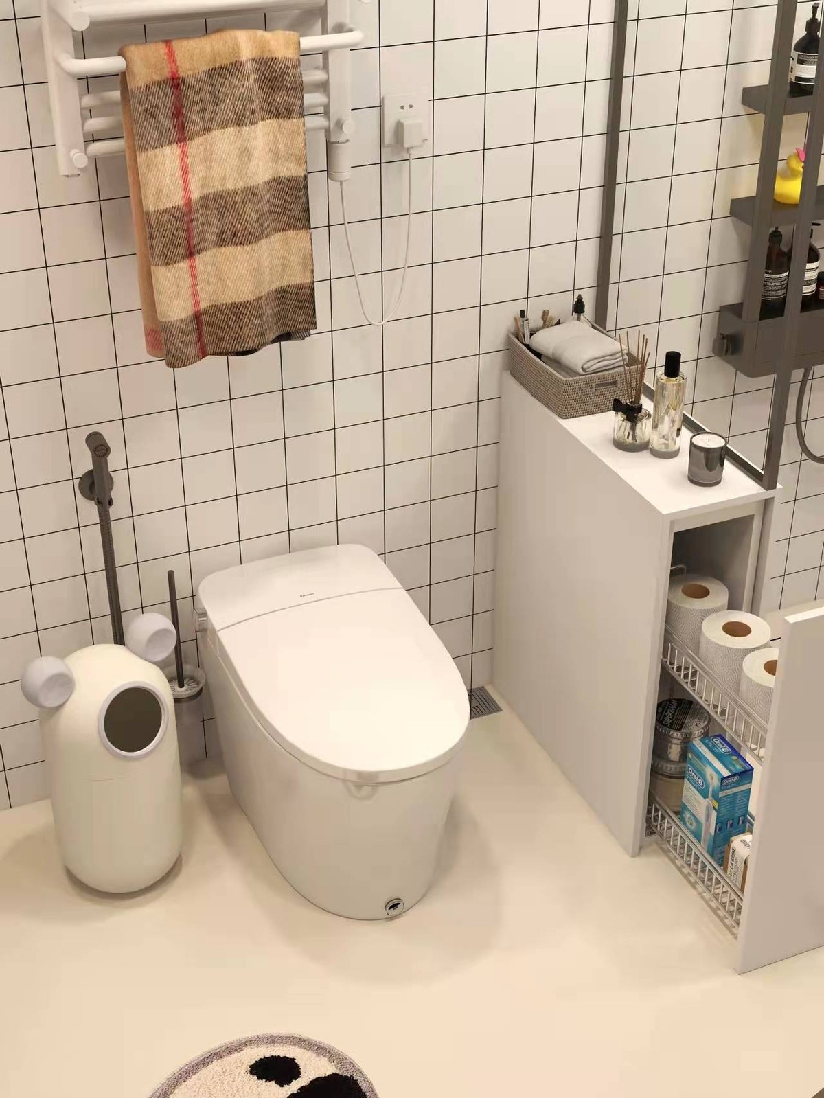 好吃也不能这么造，马桶“噎”住怎么办？