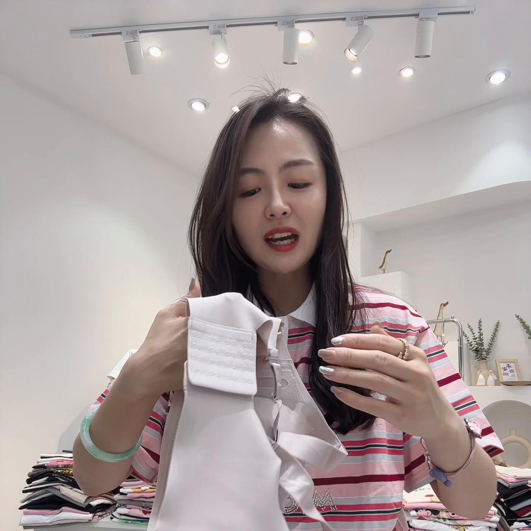 这款内衣外穿真的绝了,几套穿起来好看又舒适的内衣推荐