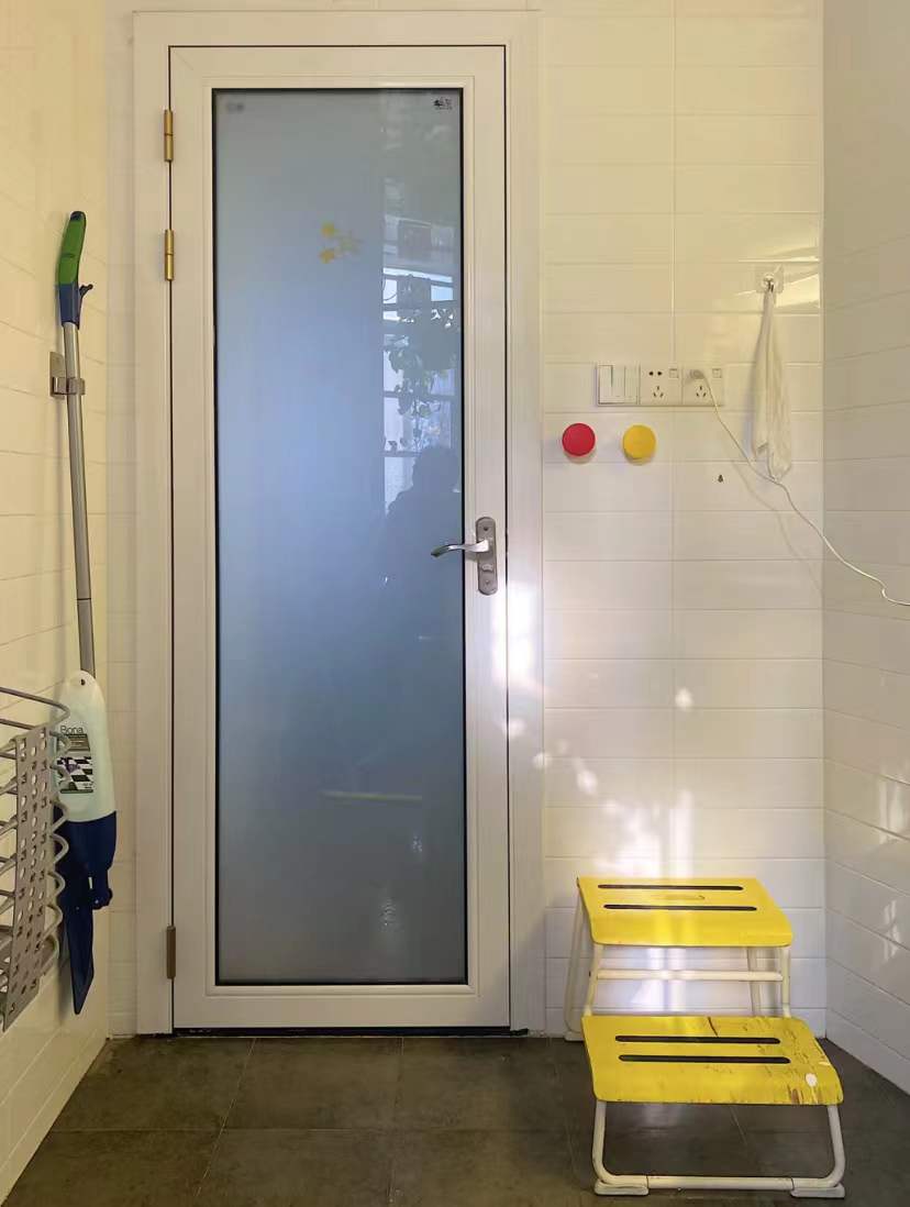 发现一户装修很精致的现代轻奢风,发现一位网友的家因装修风格走红