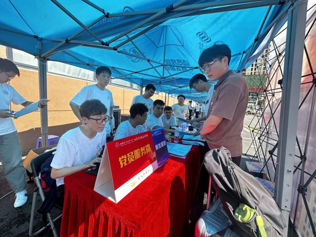 哈工大深圳校区研究生开学,哈工大2021届新生报到