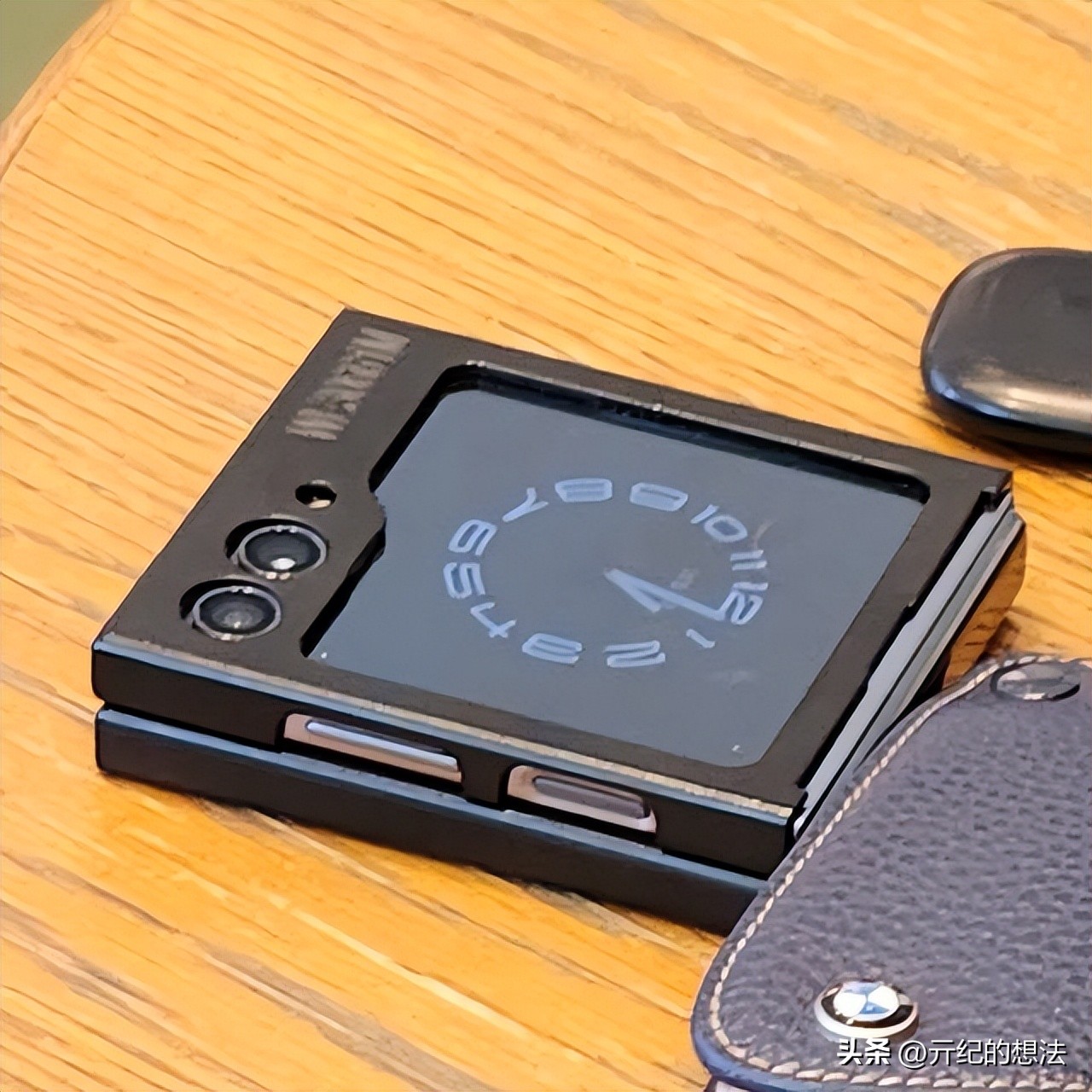 三星galaxyzflip5价格曝光,三星galaxyzflip5外屏信息曝光