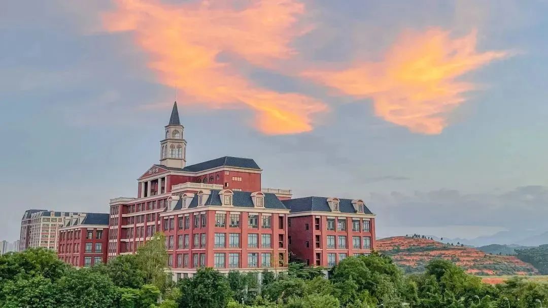 高校招生季广州华立科技职业学院,广州华立科技职业学院现在招生吗