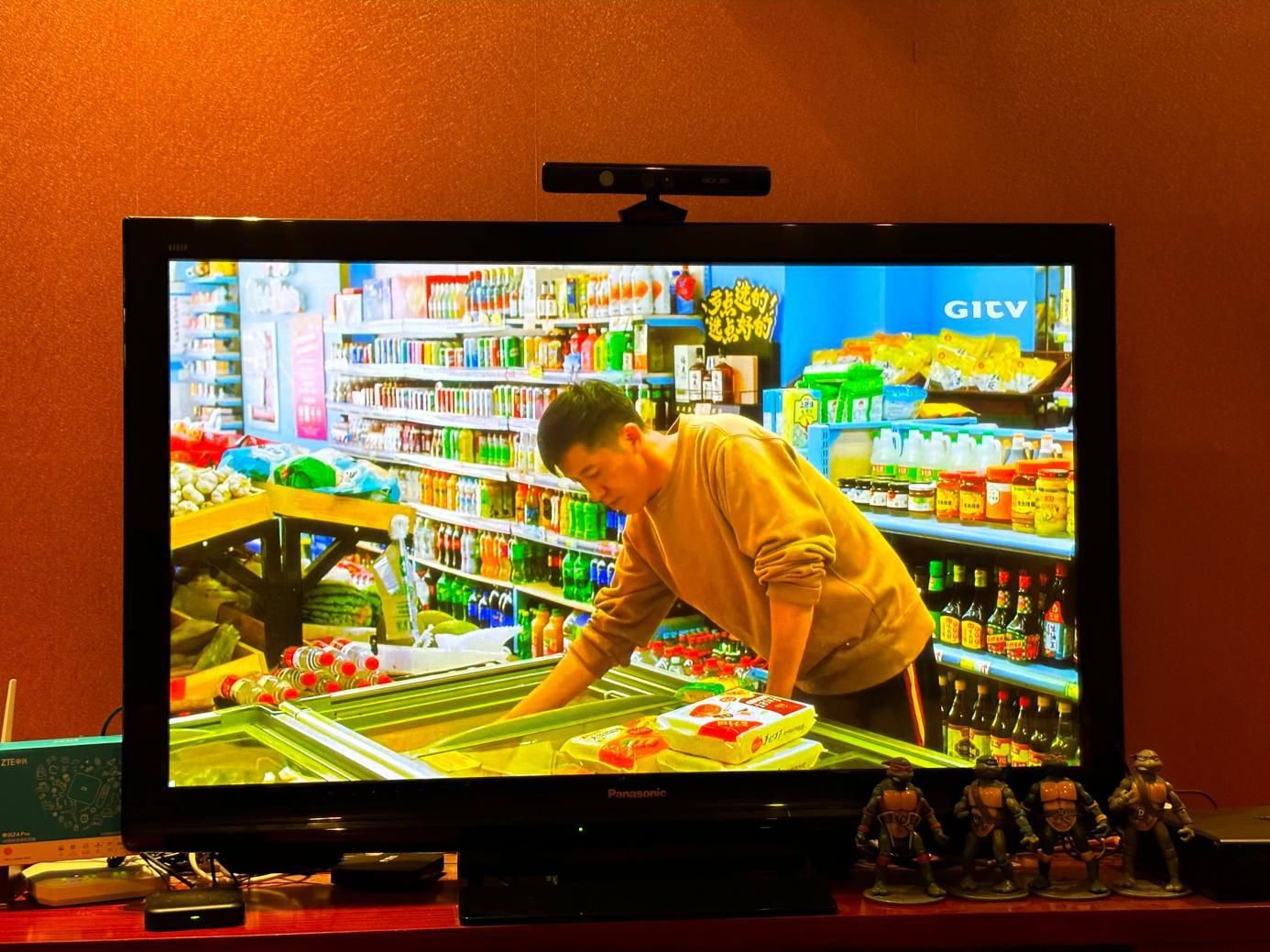 都付过包房费了，找人配唱歌害得花钱？