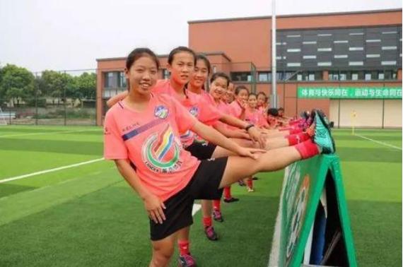 足球教练被侵害案例,足球教练猥亵女队员警方介入