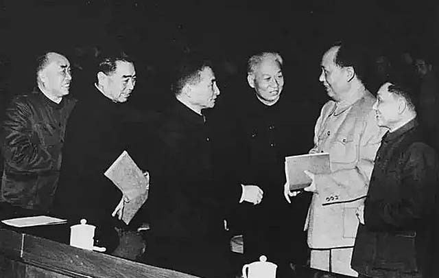 毛*东泽**如何评价周恩来、*少奇刘**、*德朱**、*小平邓**、*云陈**、瞿秋白？