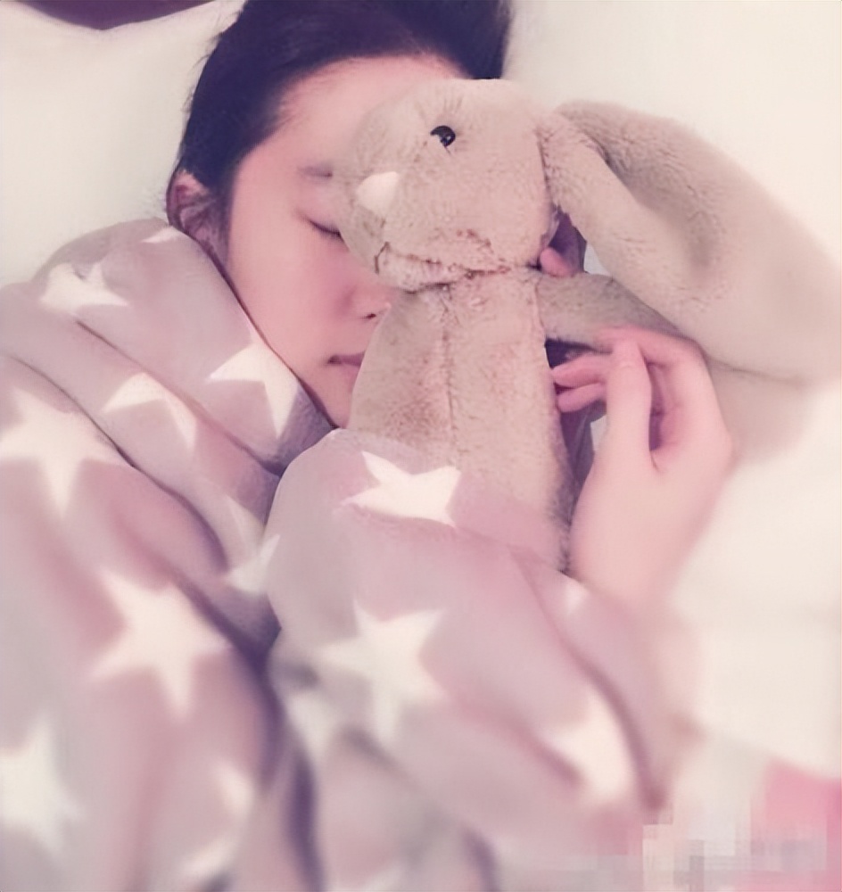 这只来自英国的兔子，简直让明星们爱惨了！