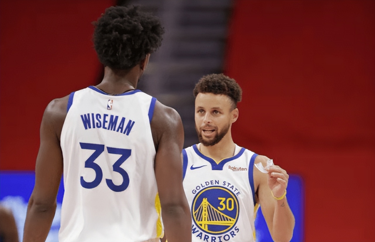 库里4年2亿续约,勇士队今年能拿冠军库里现况如何